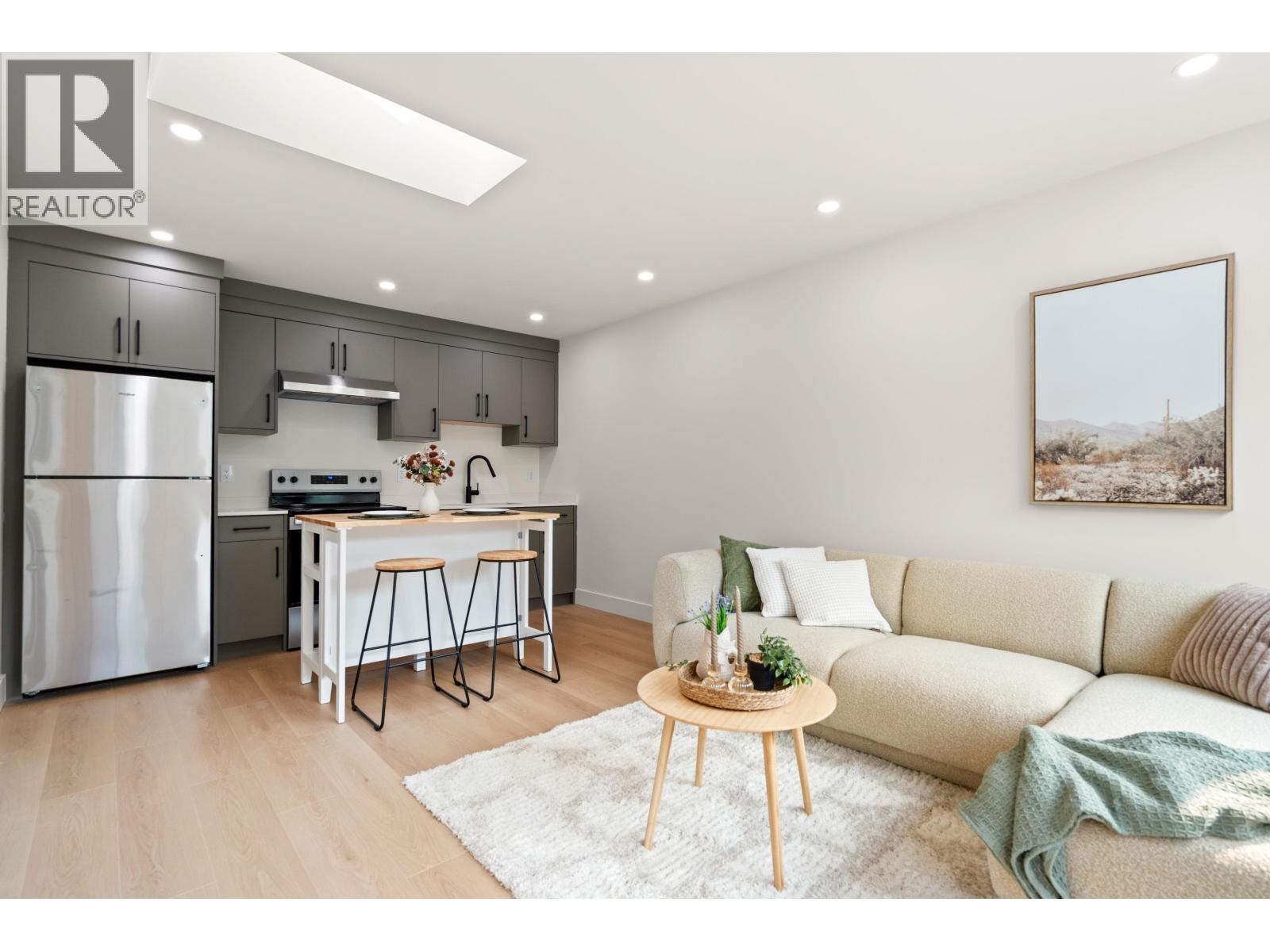 998 50B STREET, Tsawwassen