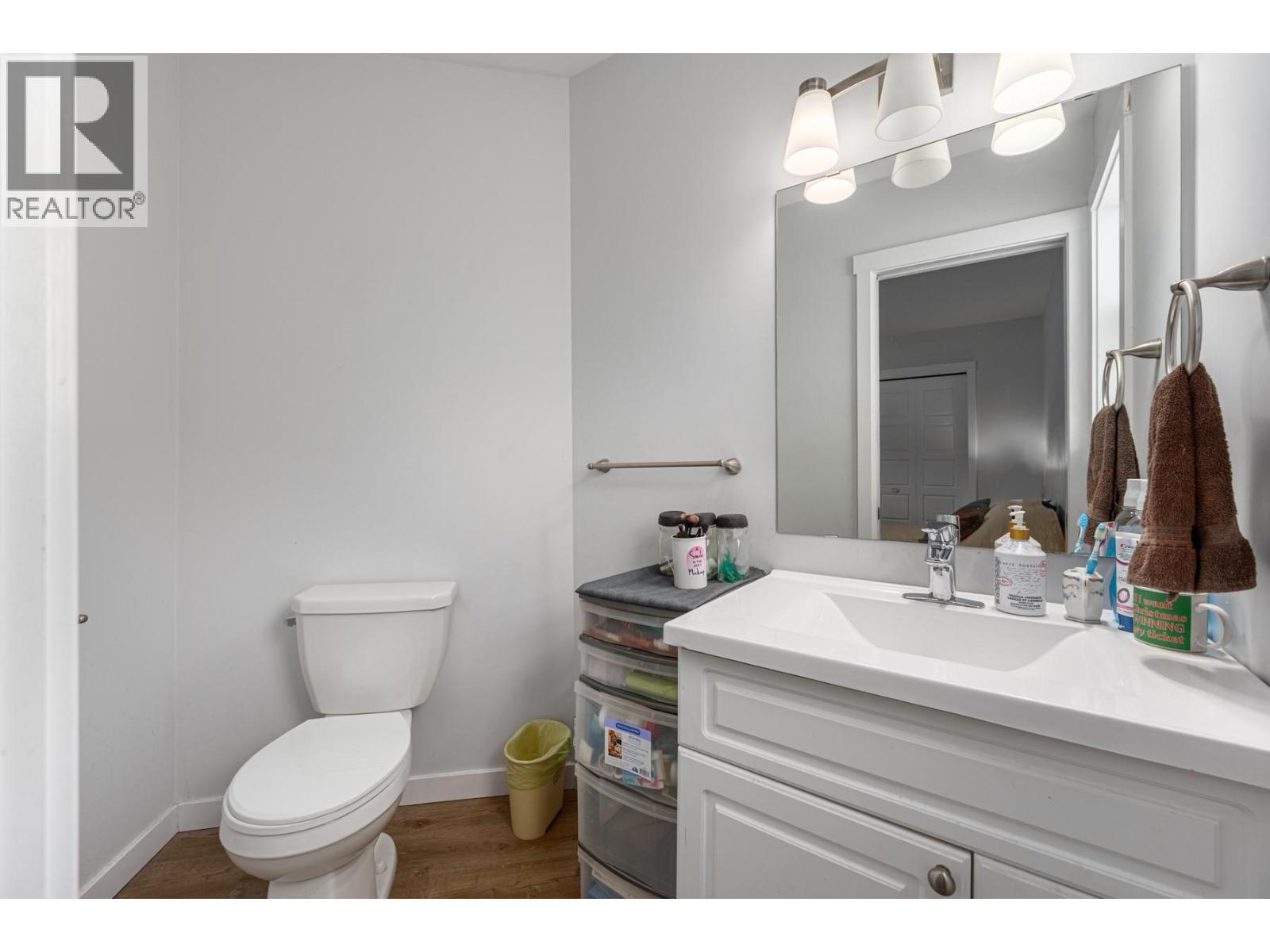 2101 BLACKWELL Avenue, Merritt