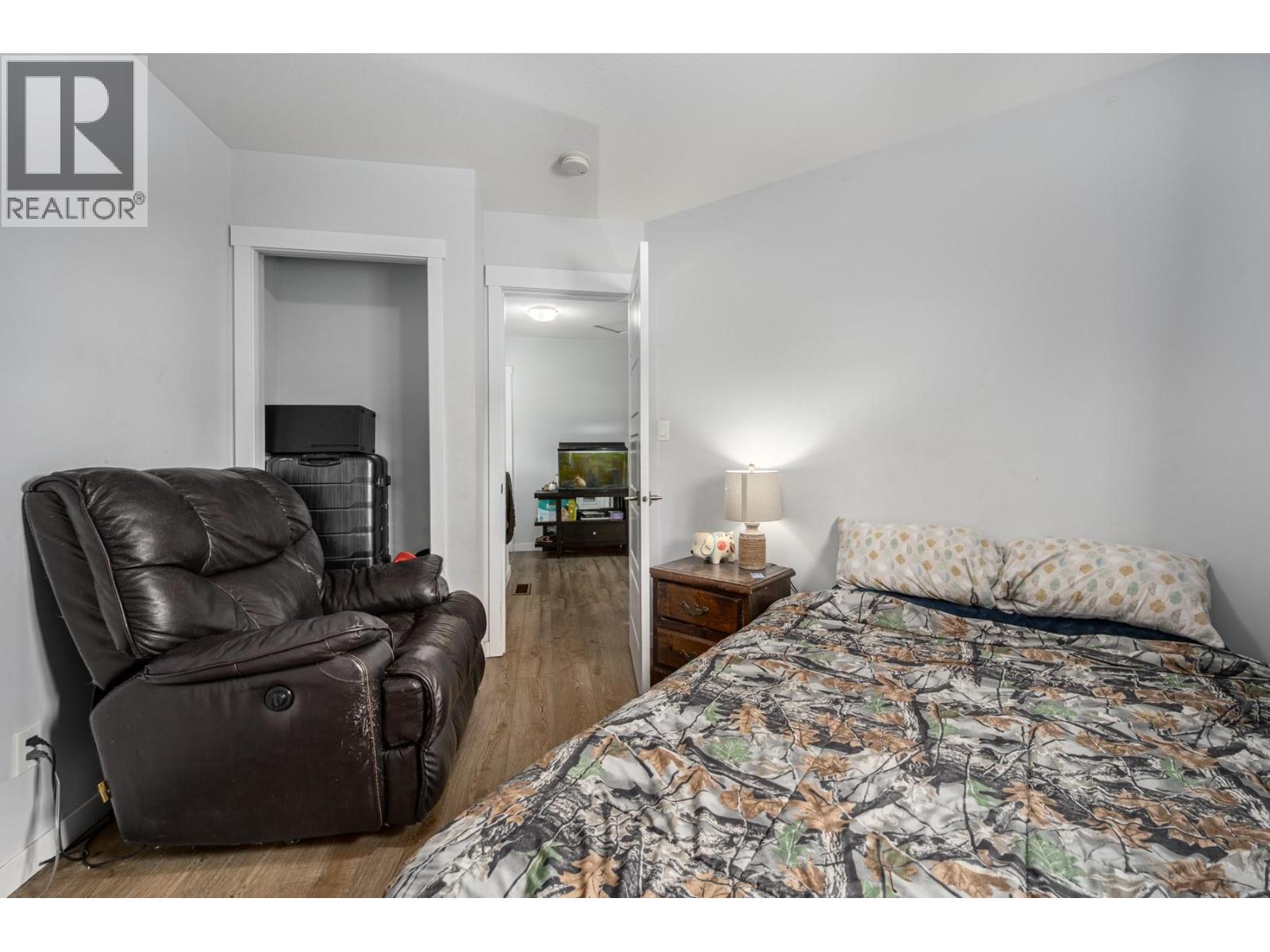 2101 BLACKWELL Avenue, Merritt