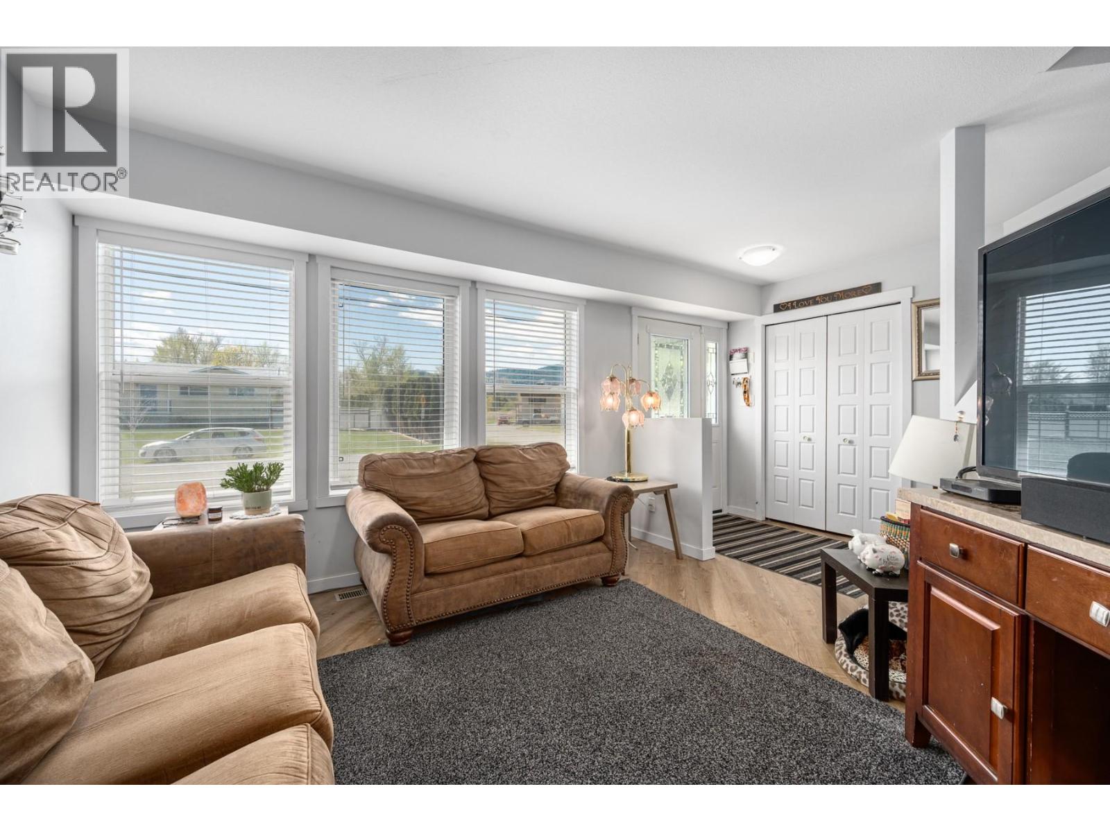 2101 BLACKWELL Avenue, Merritt