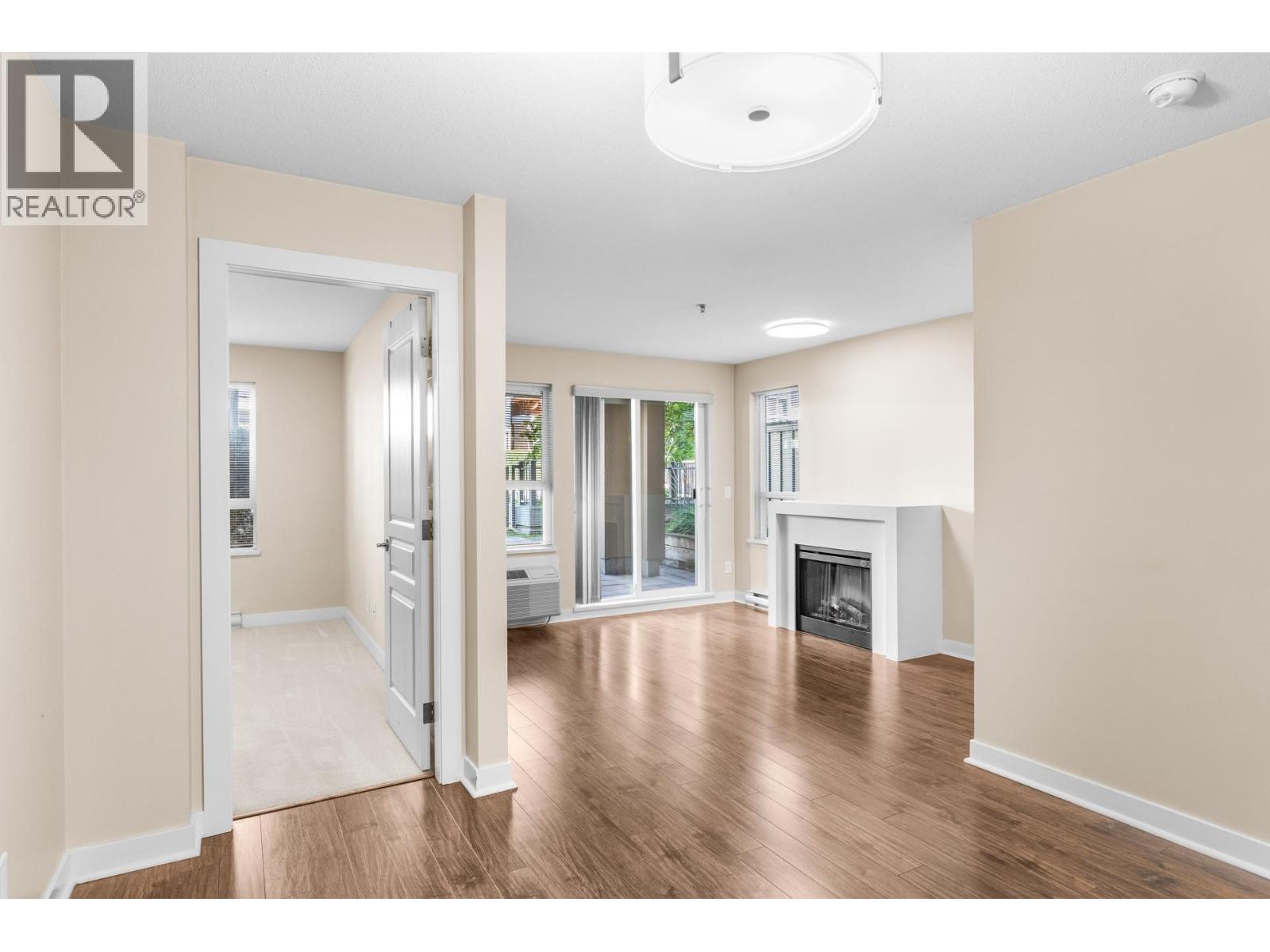 120 1083 Sunset Drive, Kelowna