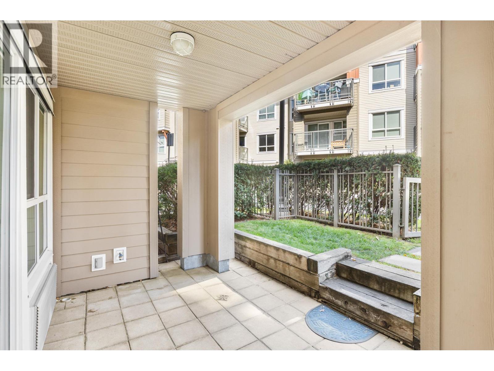 120 1083 Sunset Drive, Kelowna