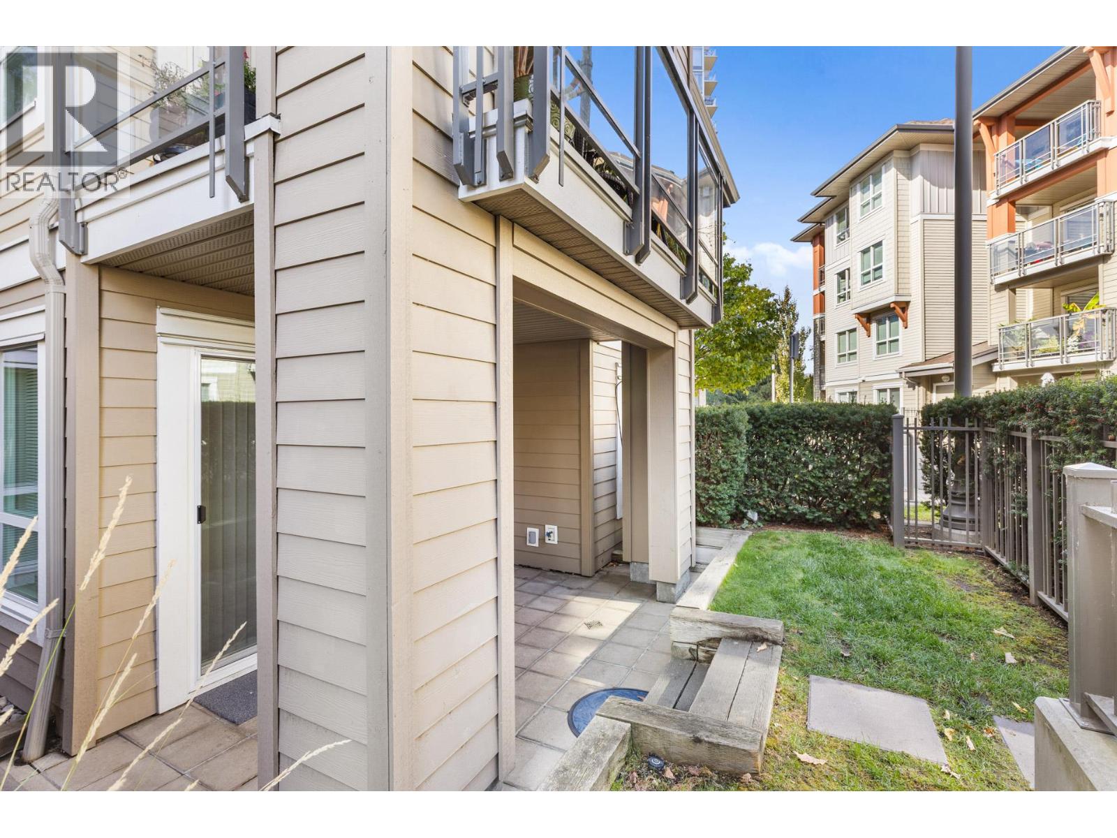 120 1083 Sunset Drive, Kelowna