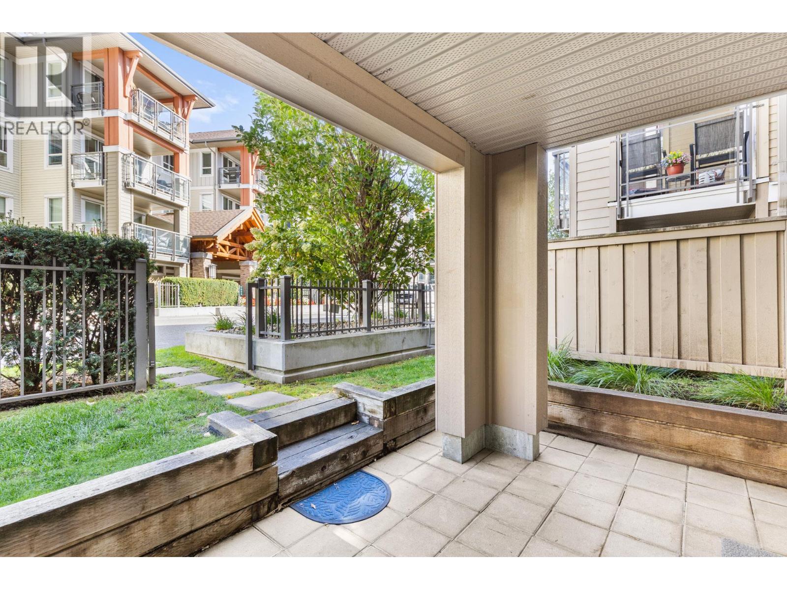 120 1083 Sunset Drive, Kelowna