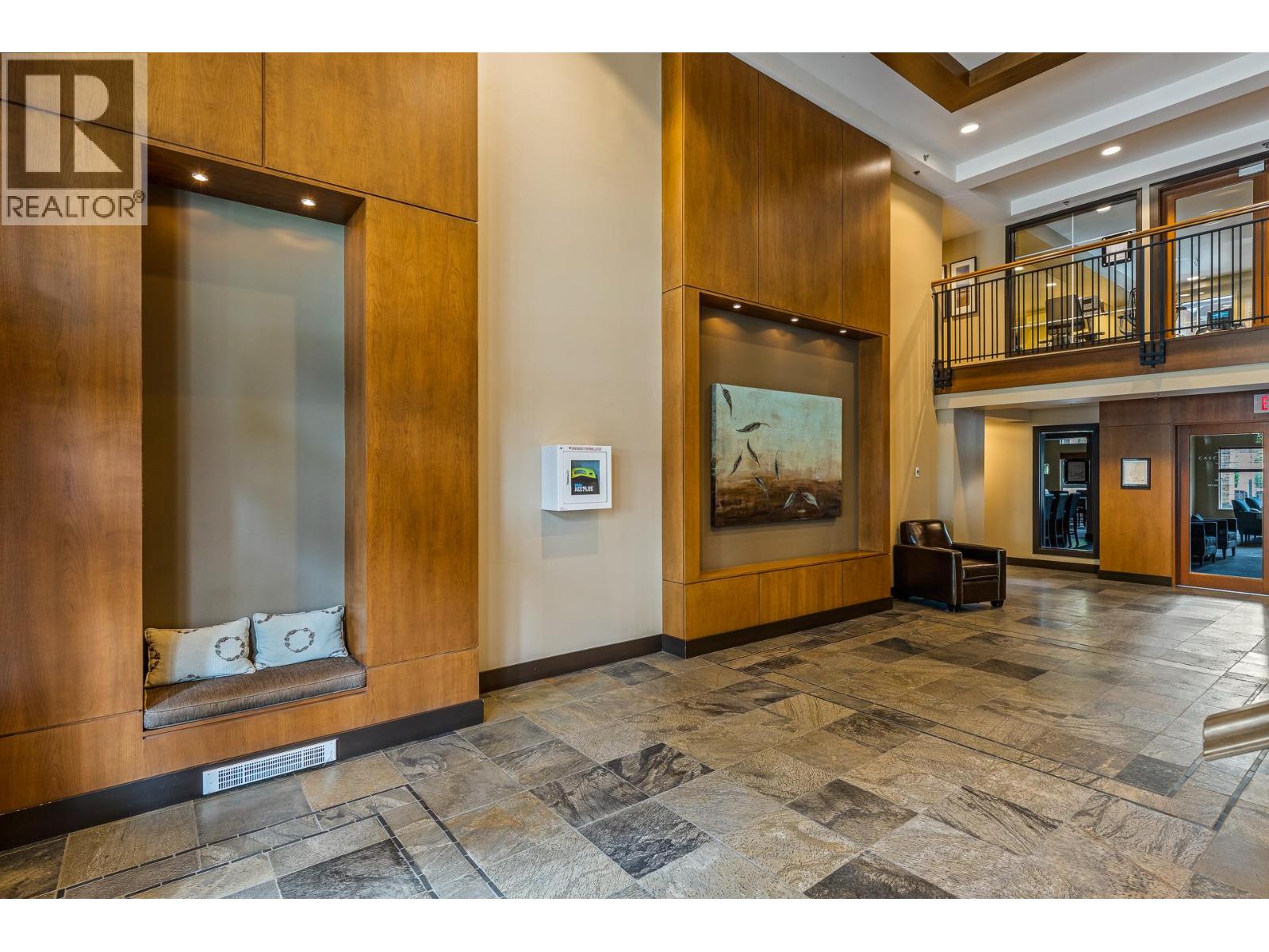 120 1083 Sunset Drive, Kelowna