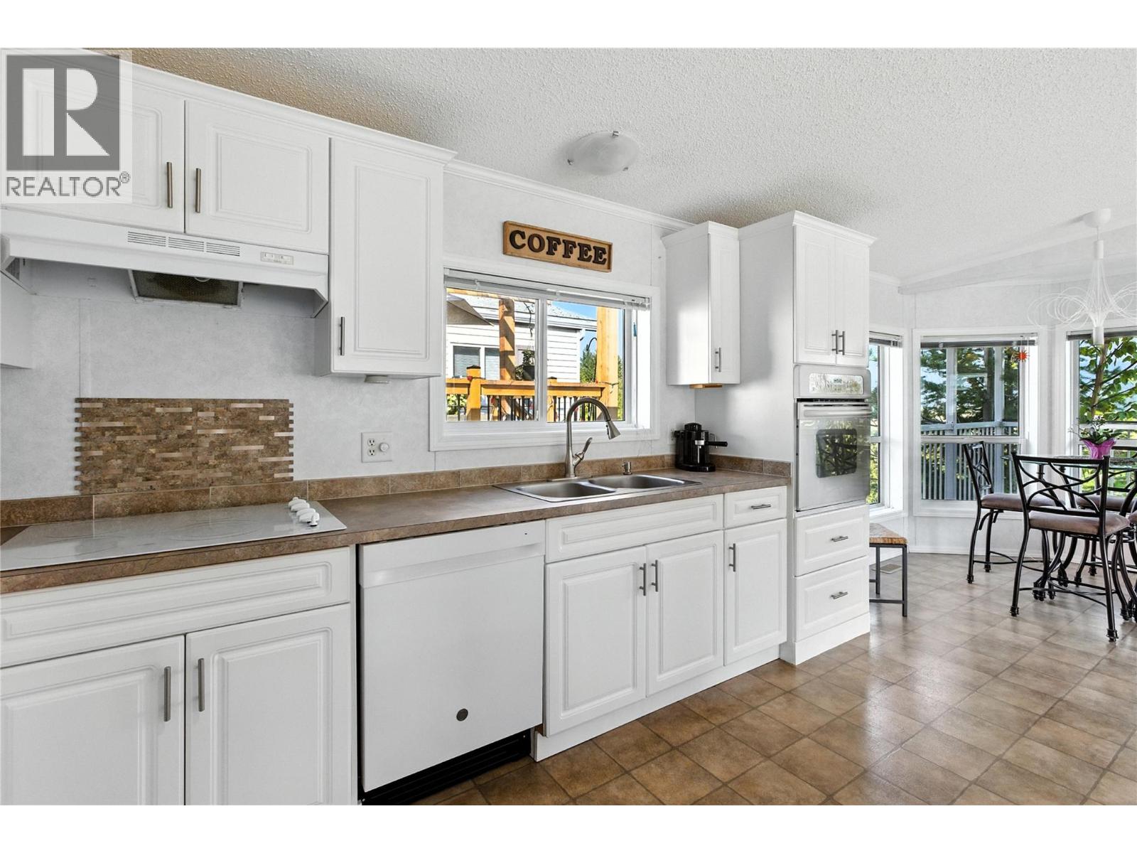 32 1885 Tappen Notch Hill Road, Tappen