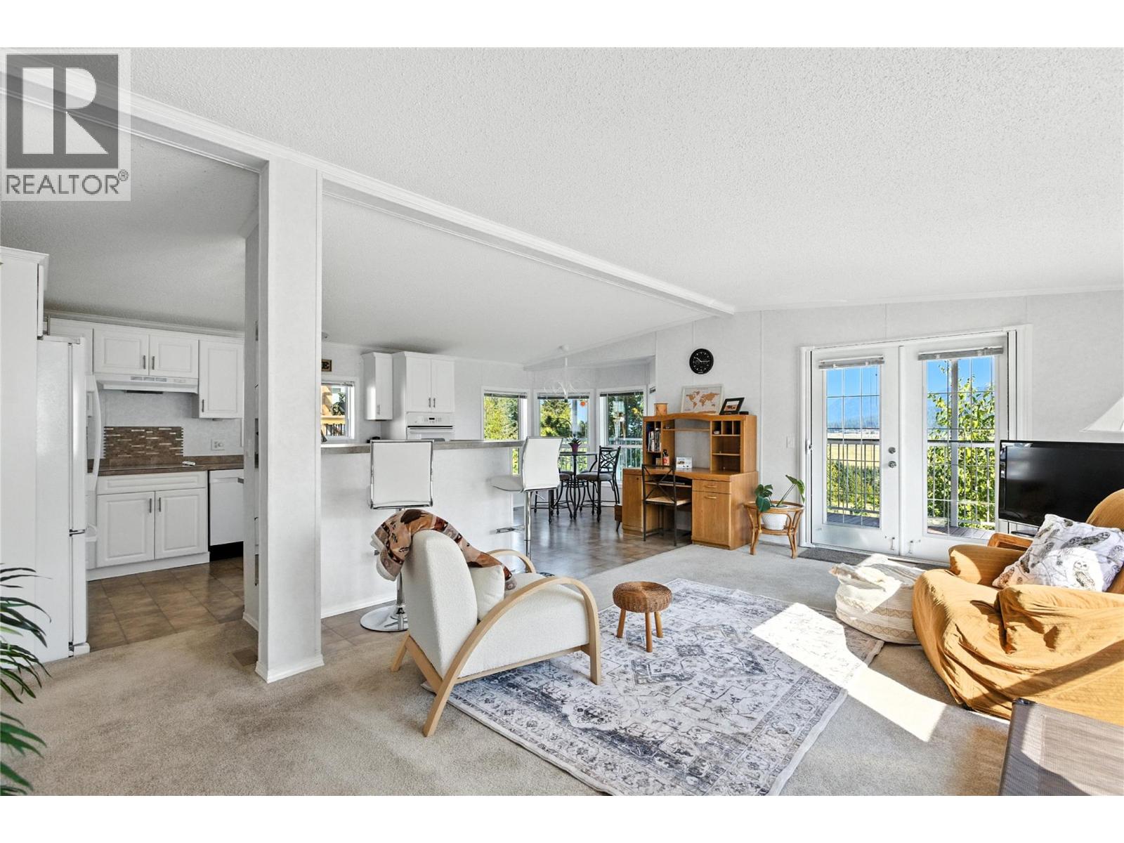 32 1885 Tappen Notch Hill Road, Tappen