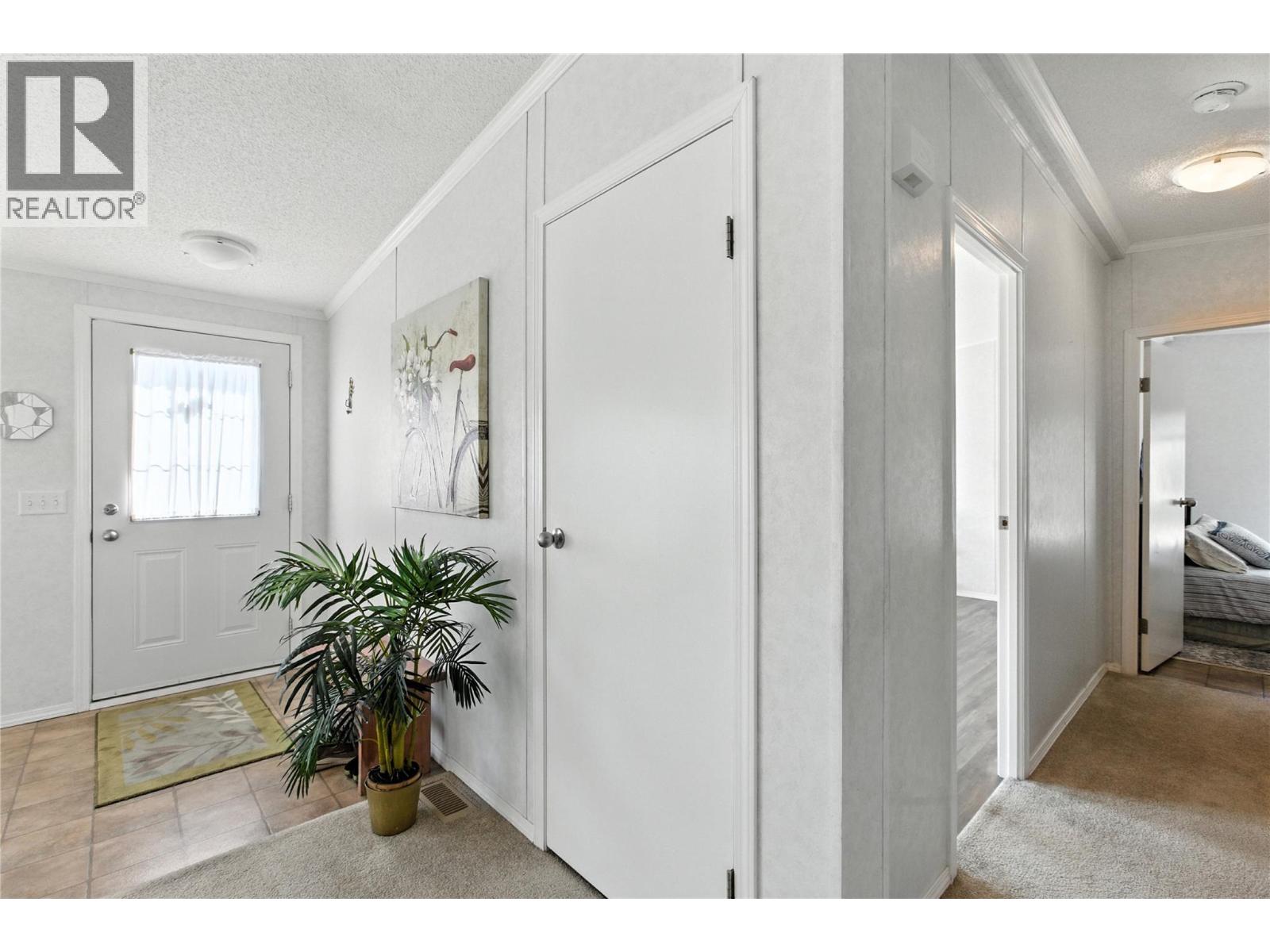 32 1885 Tappen Notch Hill Road, Tappen
