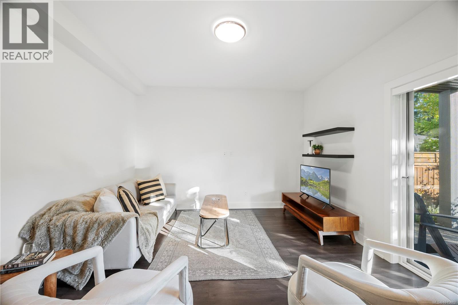  1252 Solstice Crescent, Langford