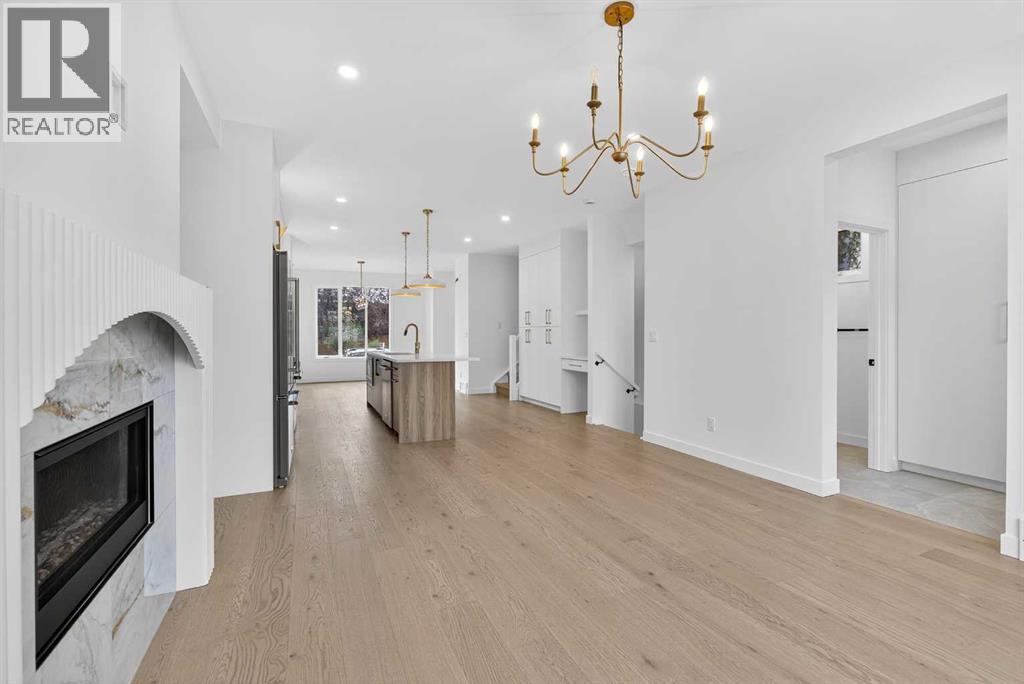 Single Family House for Sale in   Avenue SW North Glenmore Park Calgary 