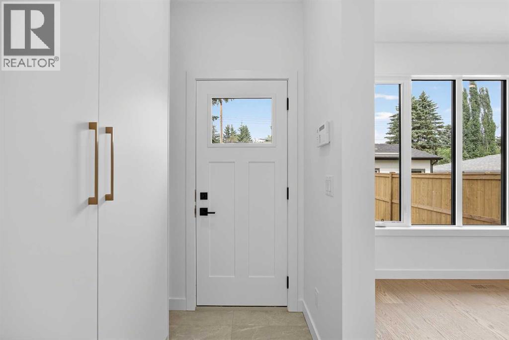 Single Family House for Sale in   Avenue SW North Glenmore Park Calgary 