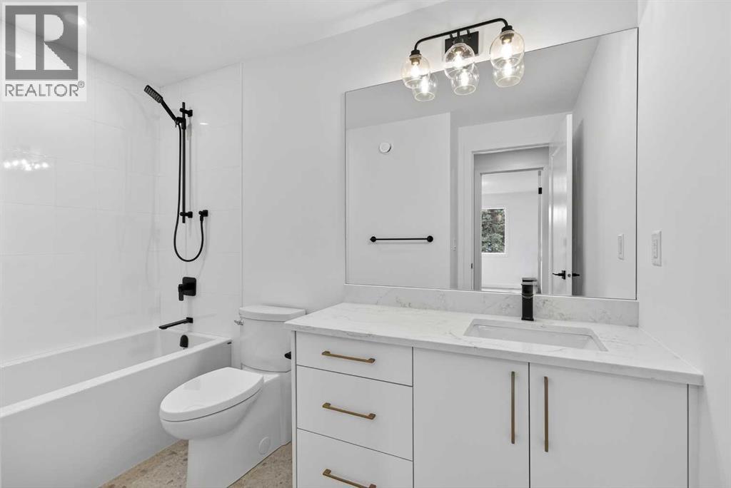 Single Family House for Sale in   Avenue SW North Glenmore Park Calgary 