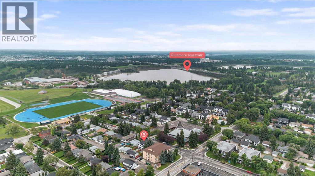 Single Family House for Sale in   Avenue SW North Glenmore Park Calgary 