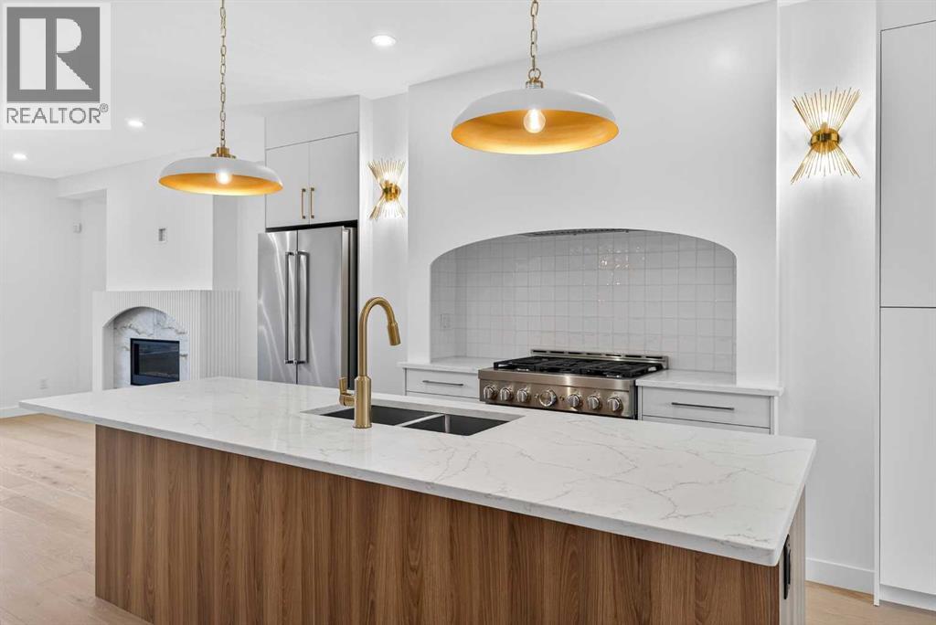 Single Family House for Sale in   Avenue SW North Glenmore Park Calgary 