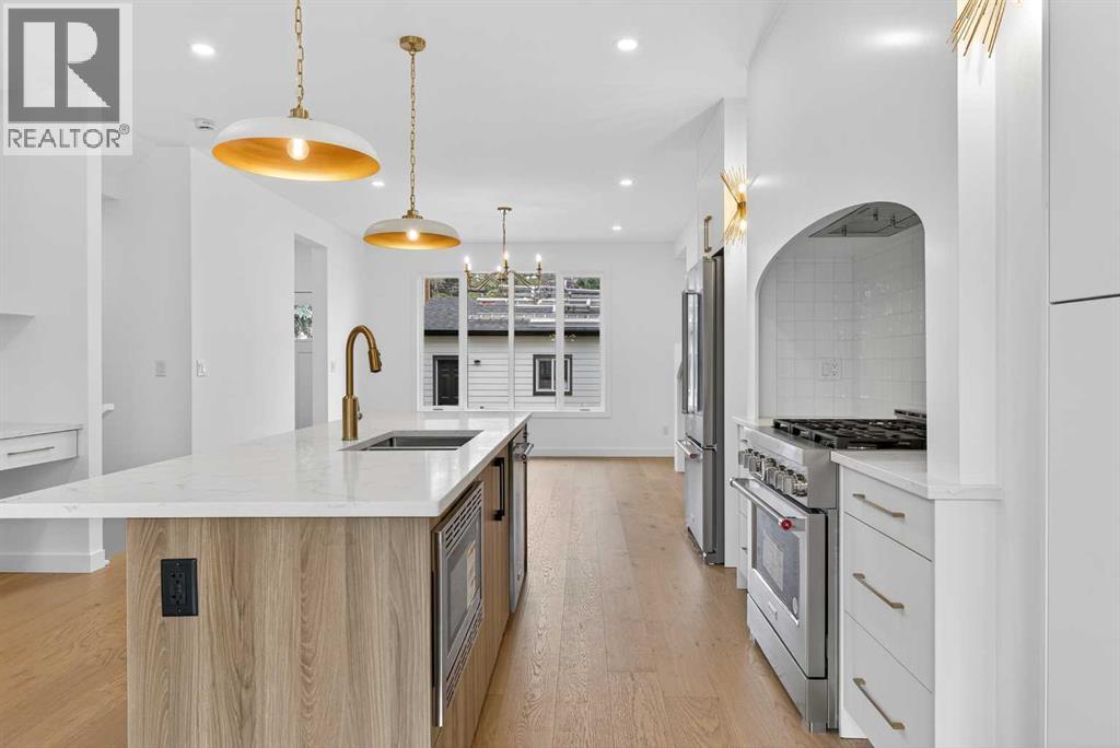 Single Family House for Sale in   Avenue SW North Glenmore Park Calgary 