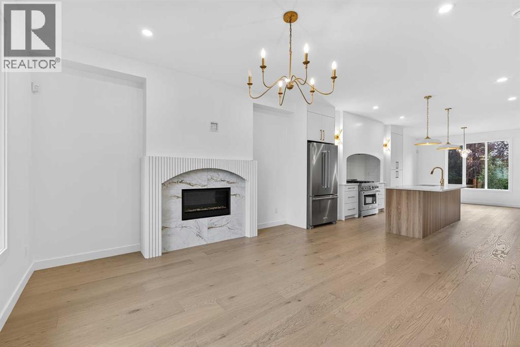 Single Family House for Sale in   Avenue SW North Glenmore Park Calgary 