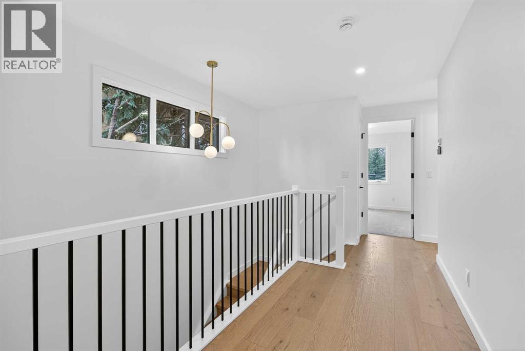 Single Family House for Sale in   Avenue SW North Glenmore Park Calgary 