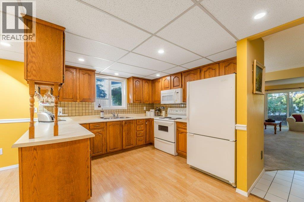 10 1950 Burtch Road, Kelowna