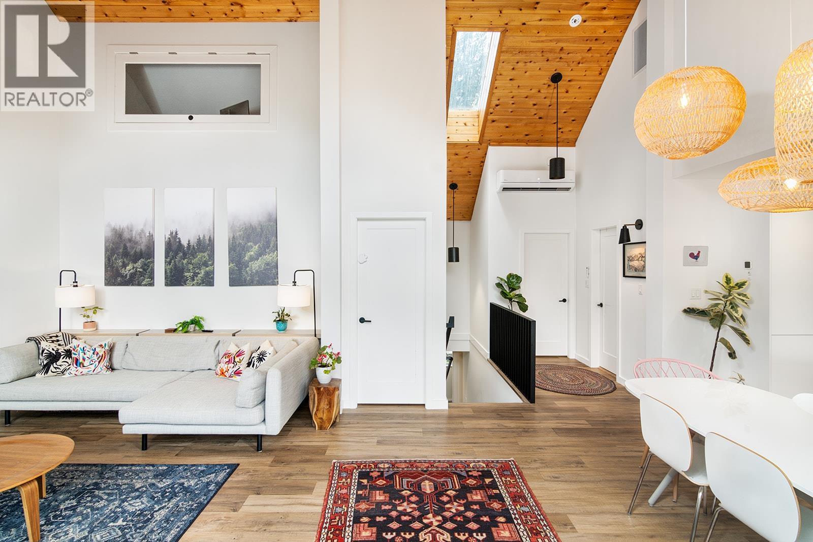 8604 FISSILE LANE, Whistler