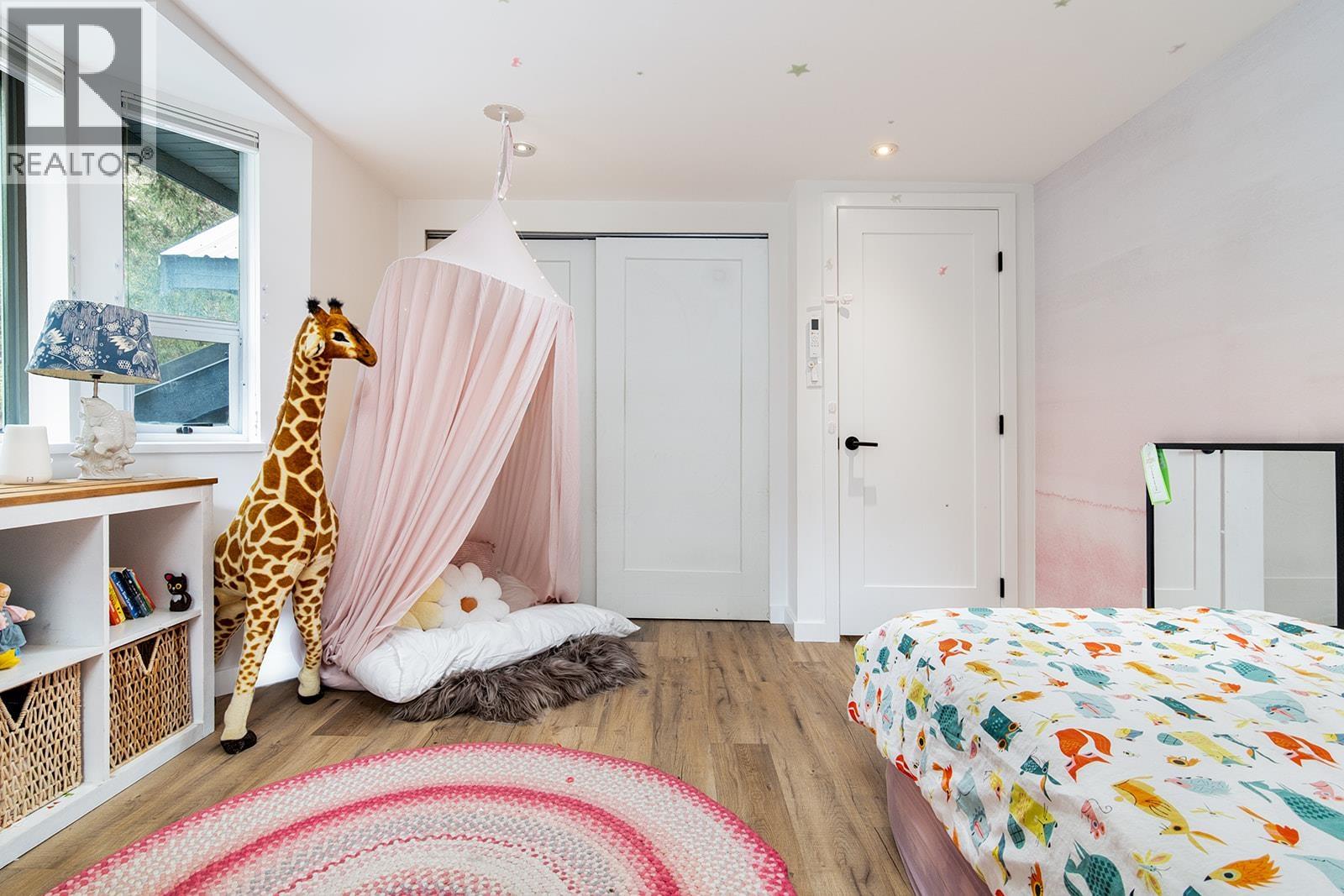 8604 FISSILE LANE, Whistler