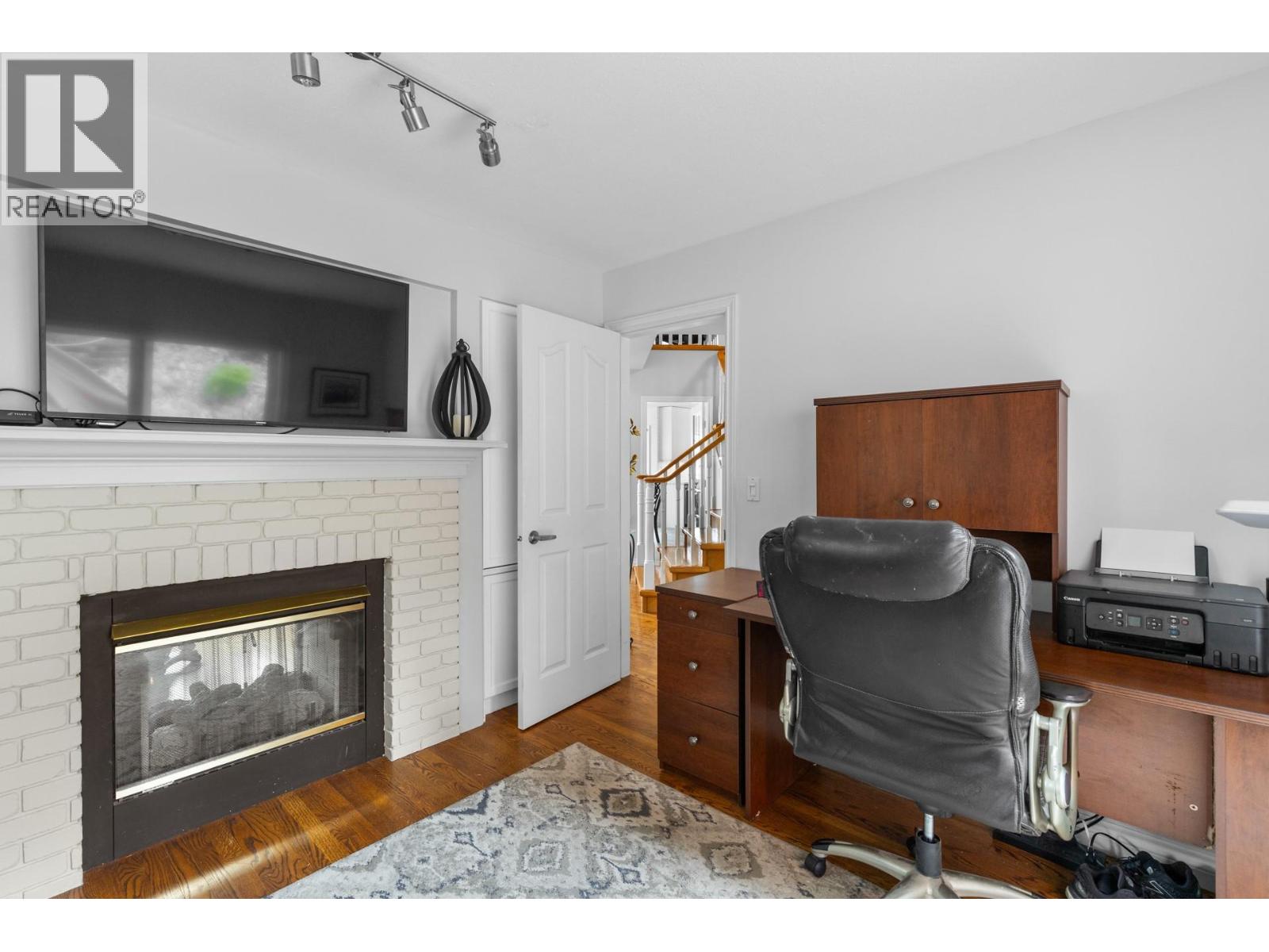  3838 Beach Avenue, Peachland