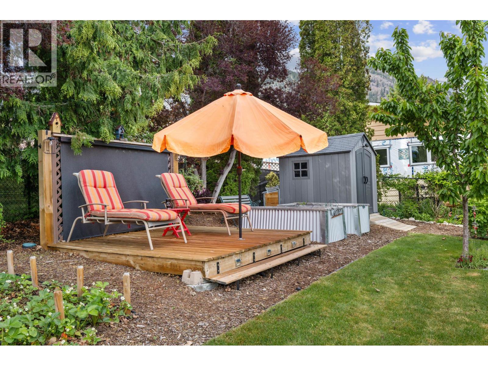  3838 Beach Avenue, Peachland