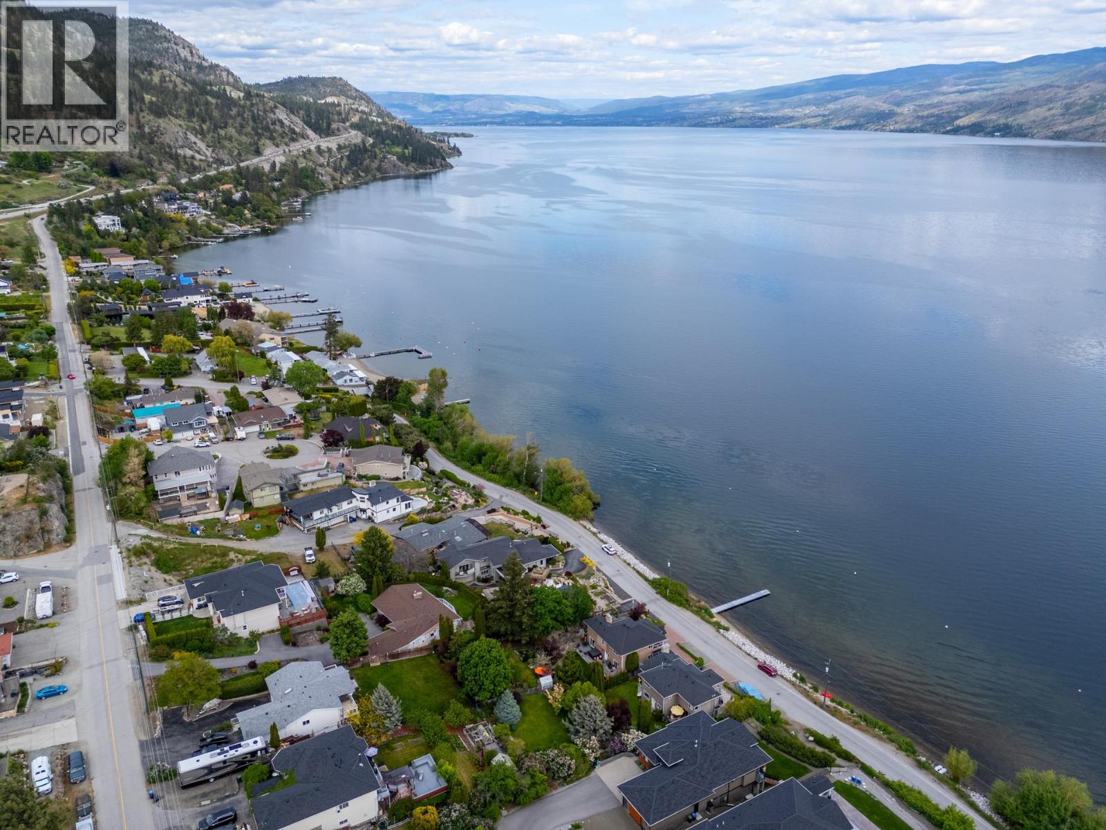  3838 Beach Avenue, Peachland