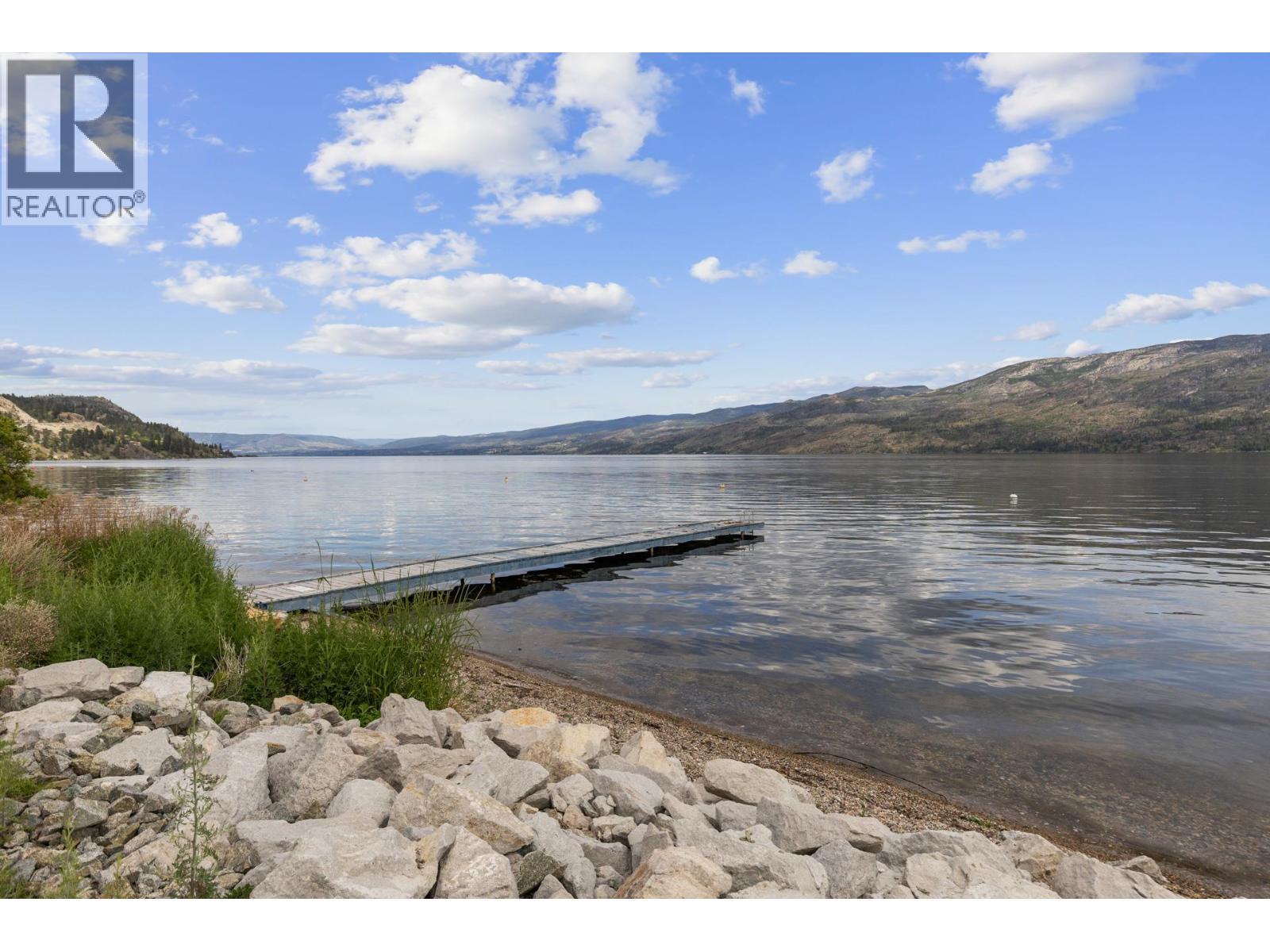  3838 Beach Avenue, Peachland