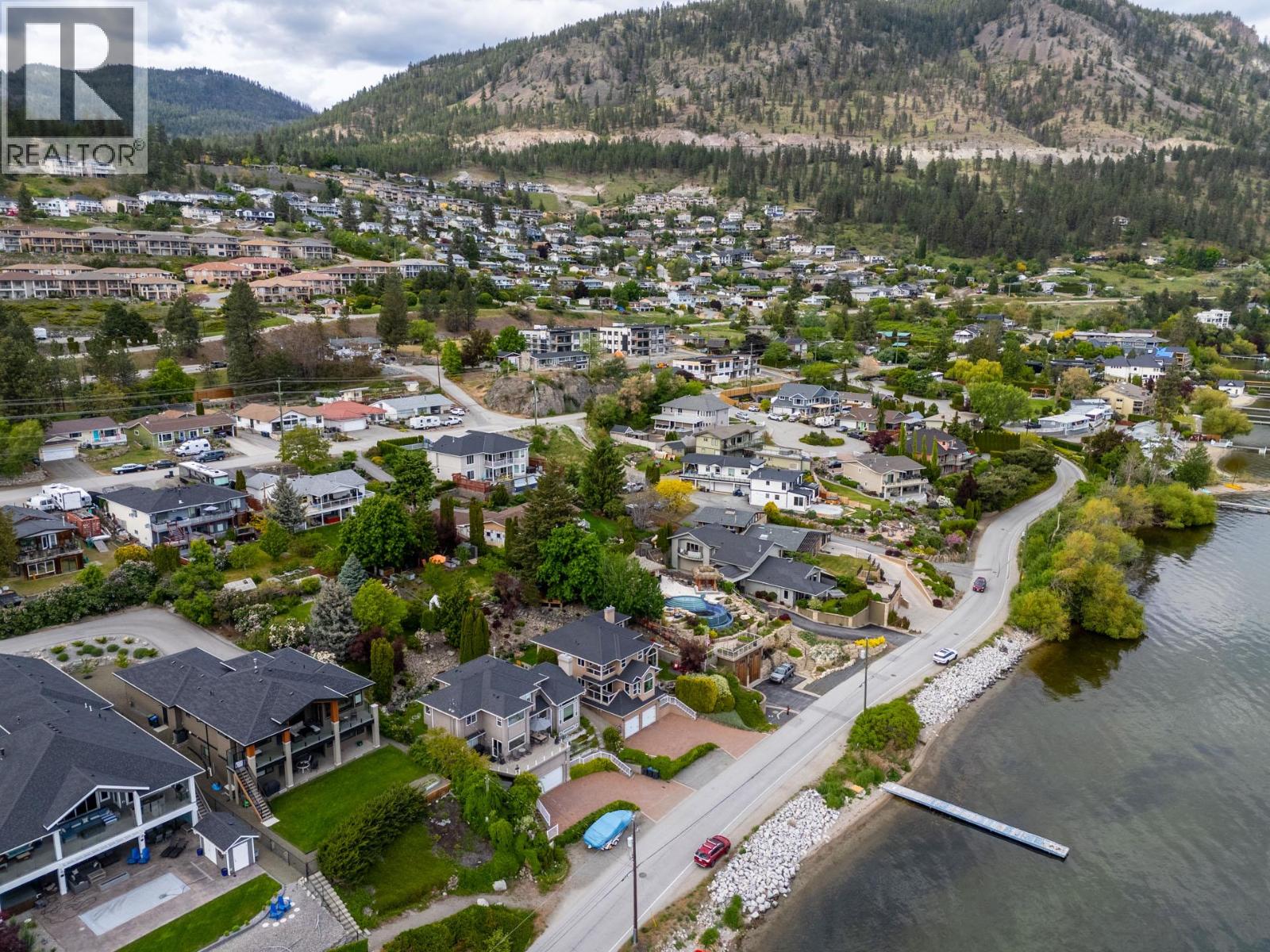  3838 Beach Avenue, Peachland