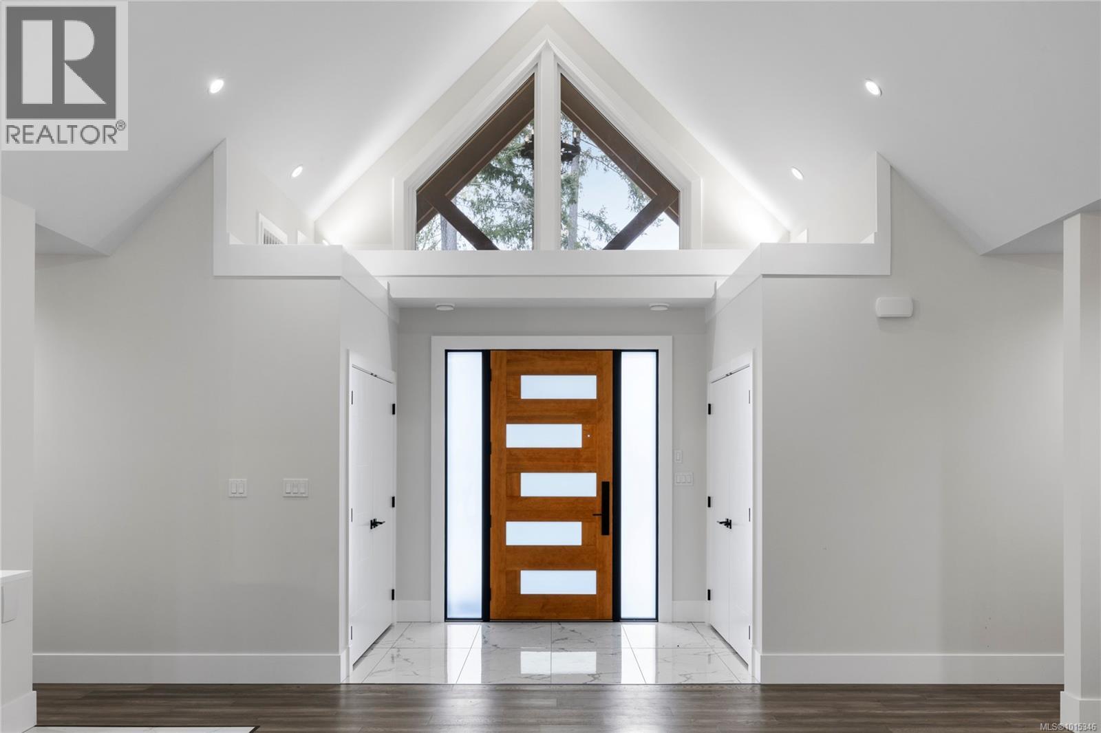 1940 Timberlake Pl, Qualicum Beach