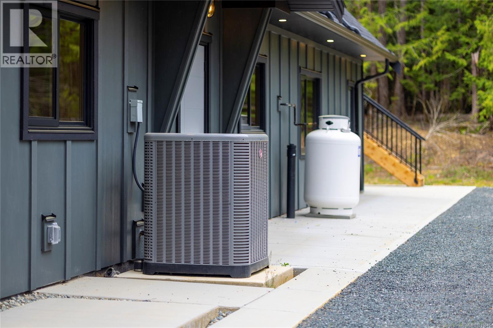 1940 Timberlake Pl, Qualicum Beach