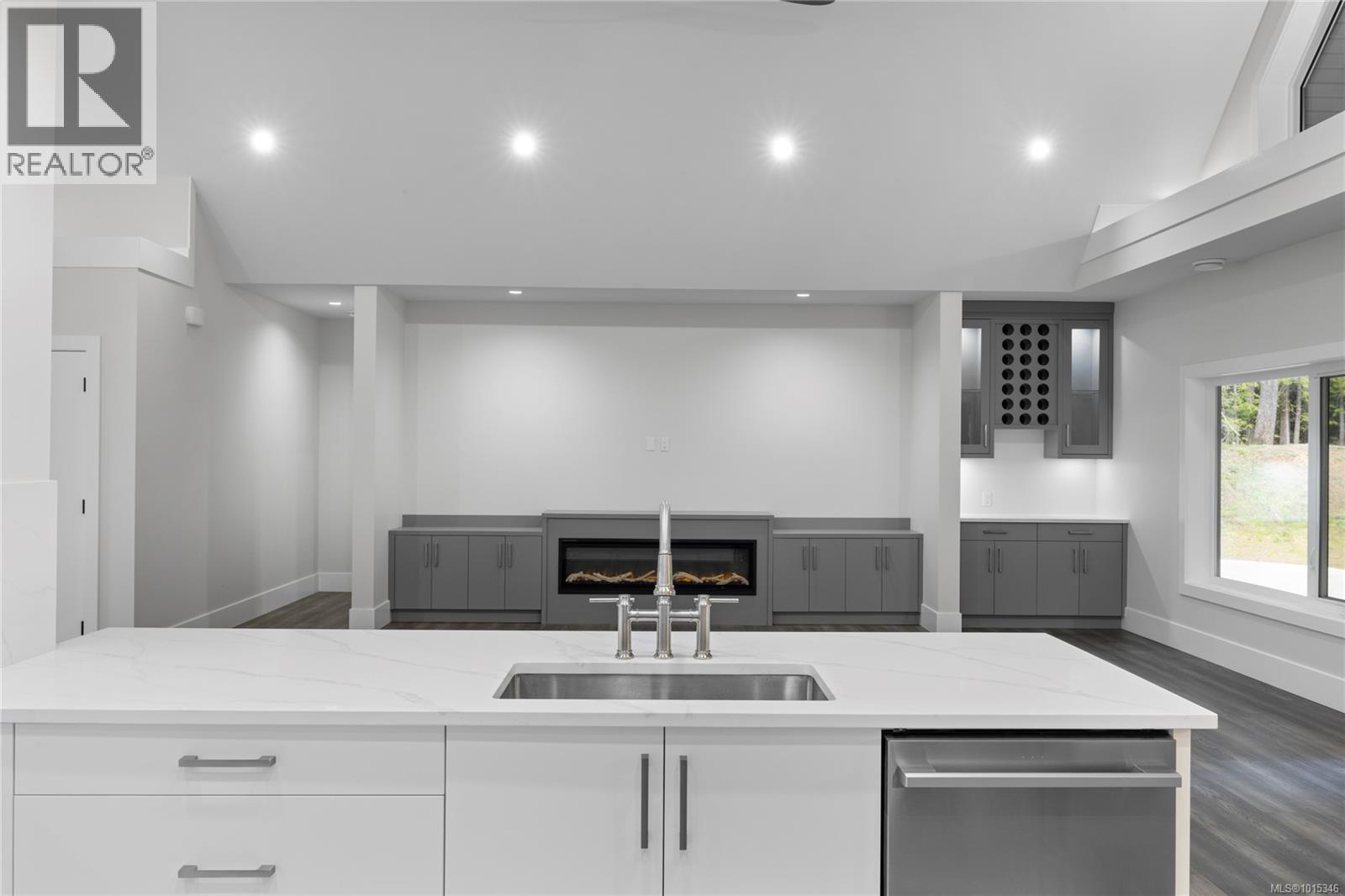 1940 Timberlake Pl, Qualicum Beach