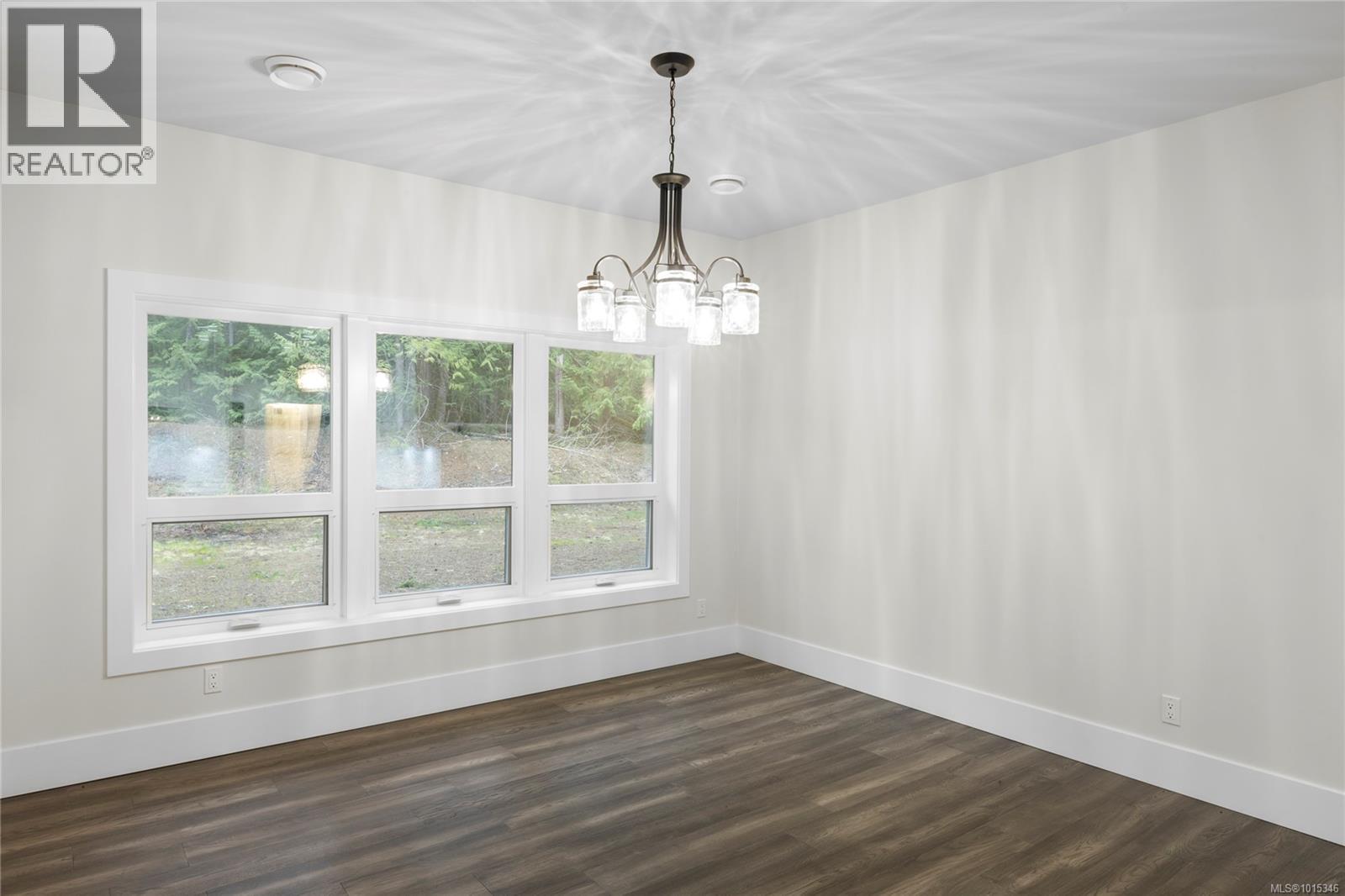 1940 Timberlake Pl, Qualicum Beach