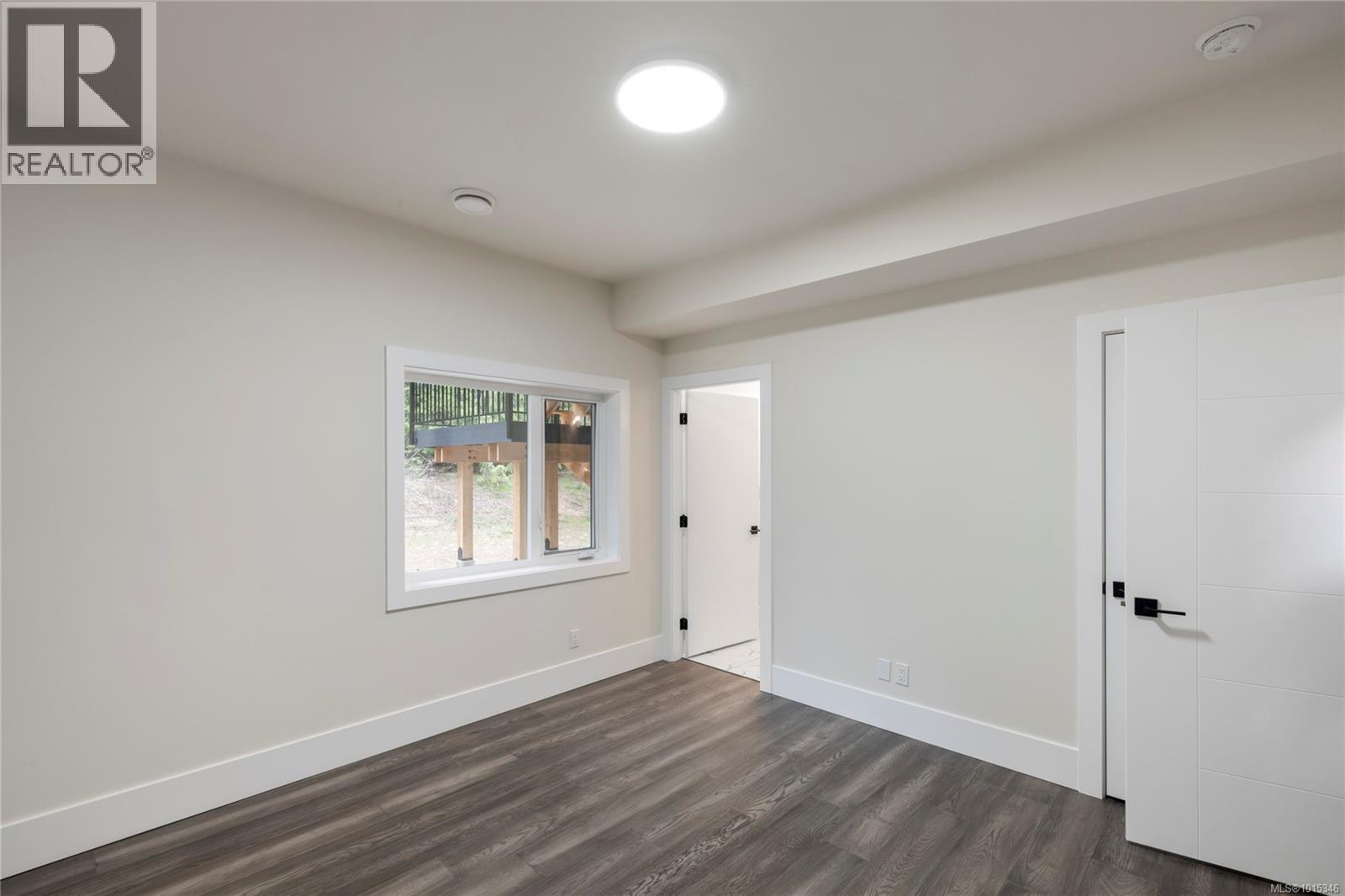 1940 Timberlake Pl, Qualicum Beach