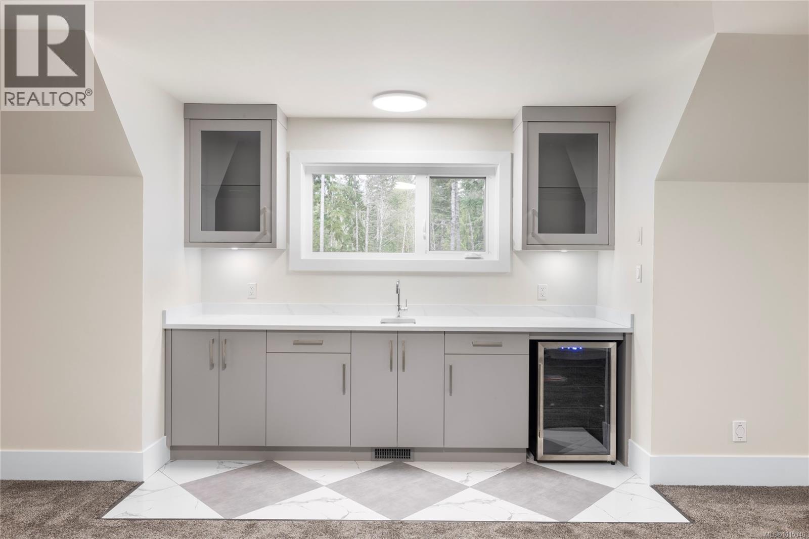 1940 Timberlake Pl, Qualicum Beach