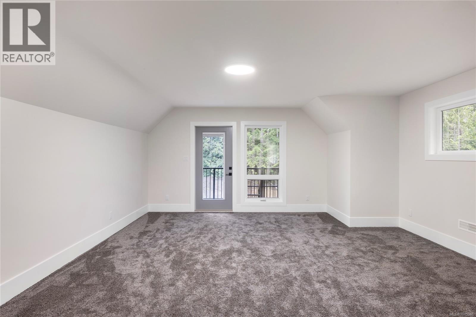 1940 Timberlake Pl, Qualicum Beach