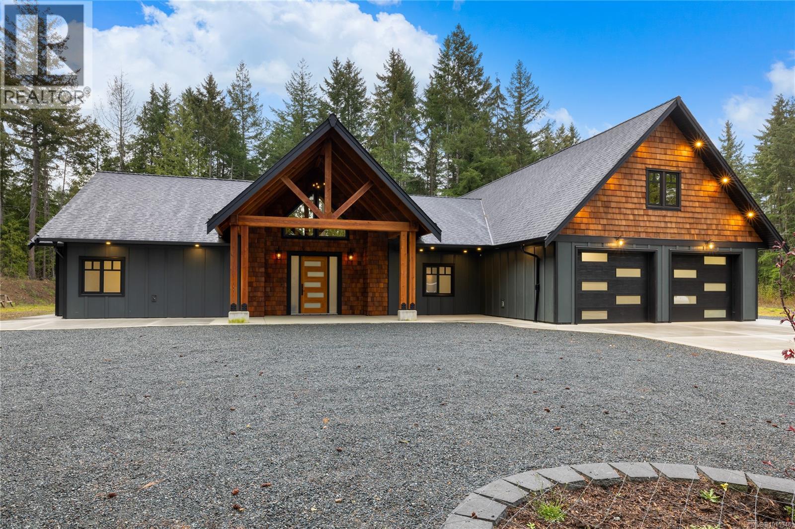 1940 Timberlake Pl, Qualicum Beach