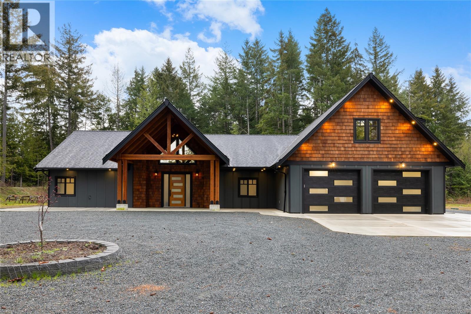 1940 Timberlake Pl, Qualicum Beach