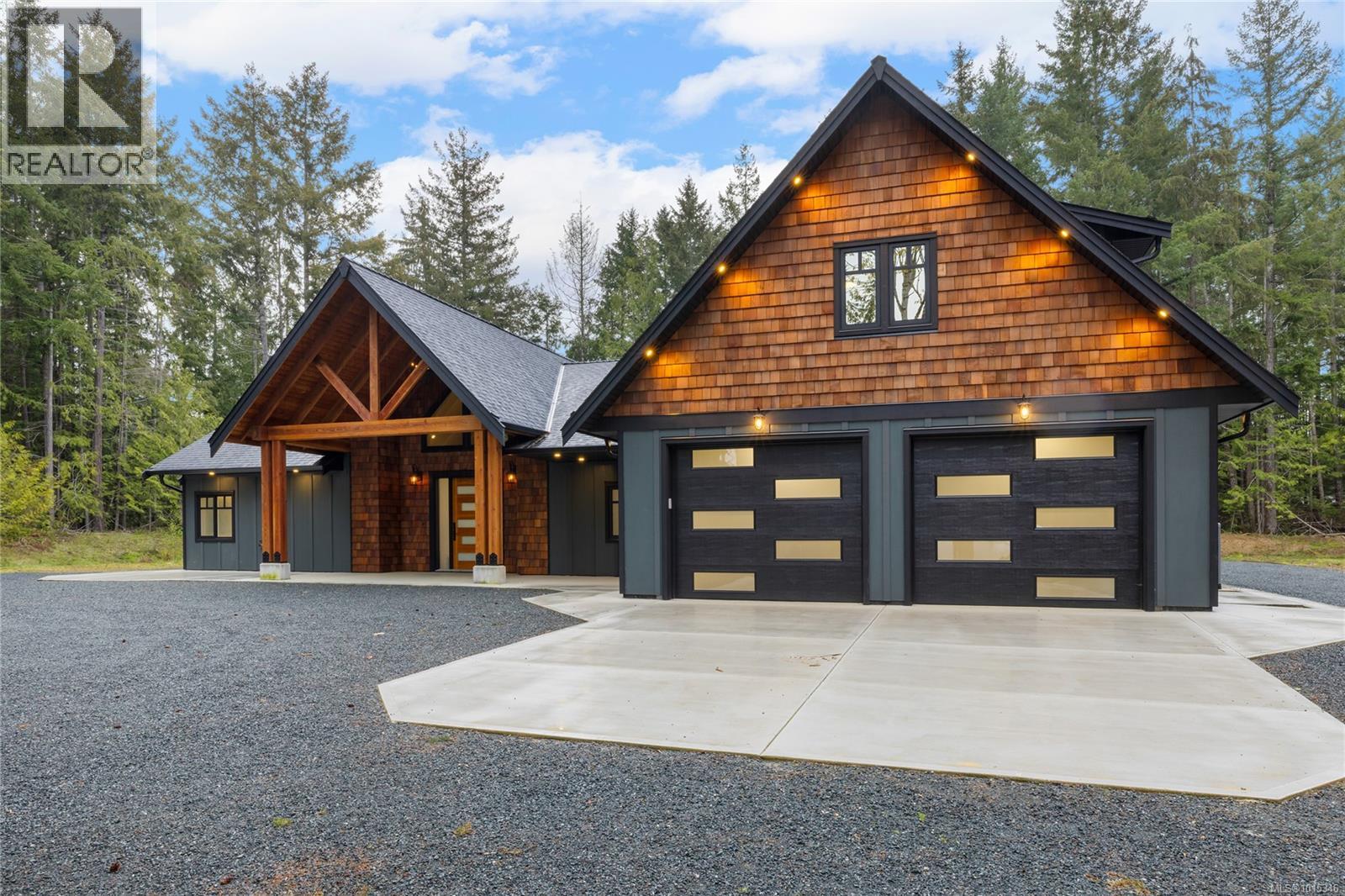 1940 Timberlake Pl, Qualicum Beach