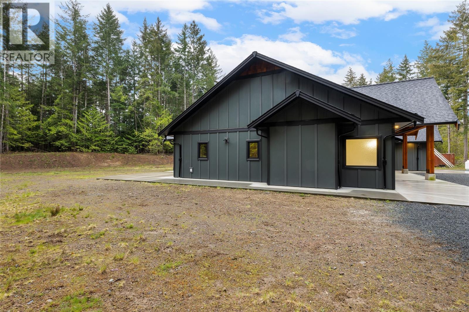 1940 Timberlake Pl, Qualicum Beach