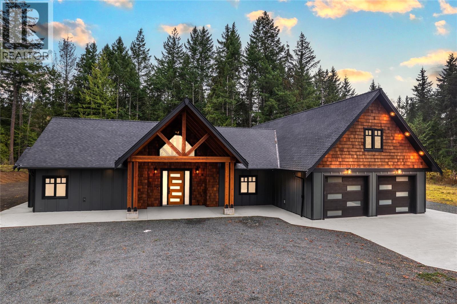 1940 Timberlake Pl, Qualicum Beach