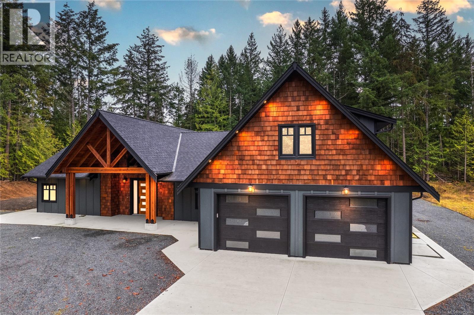 1940 Timberlake Pl, Qualicum Beach