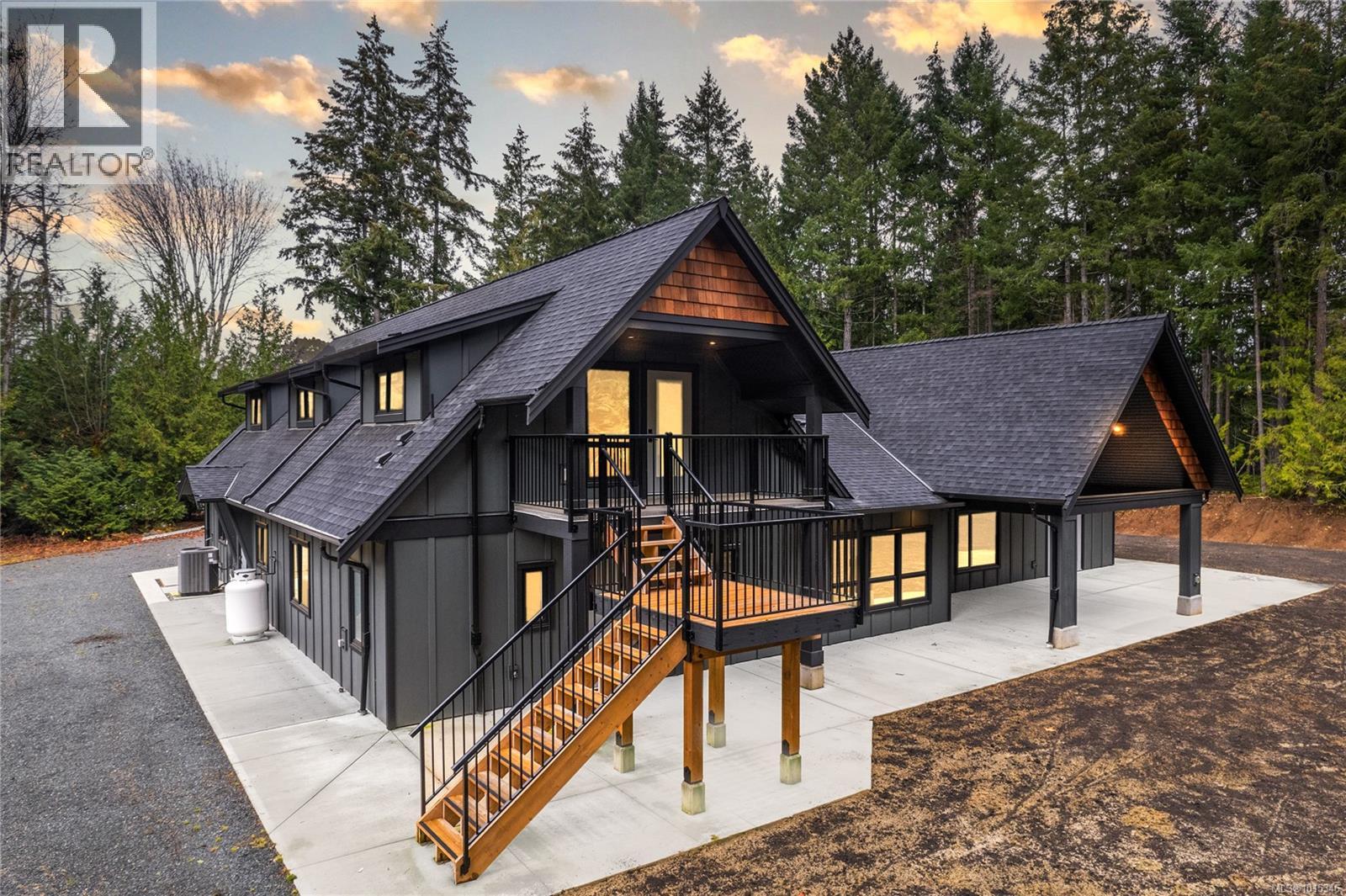 1940 Timberlake Pl, Qualicum Beach