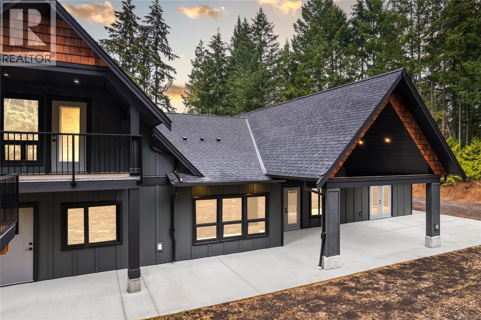 1940 Timberlake Pl, Qualicum Beach