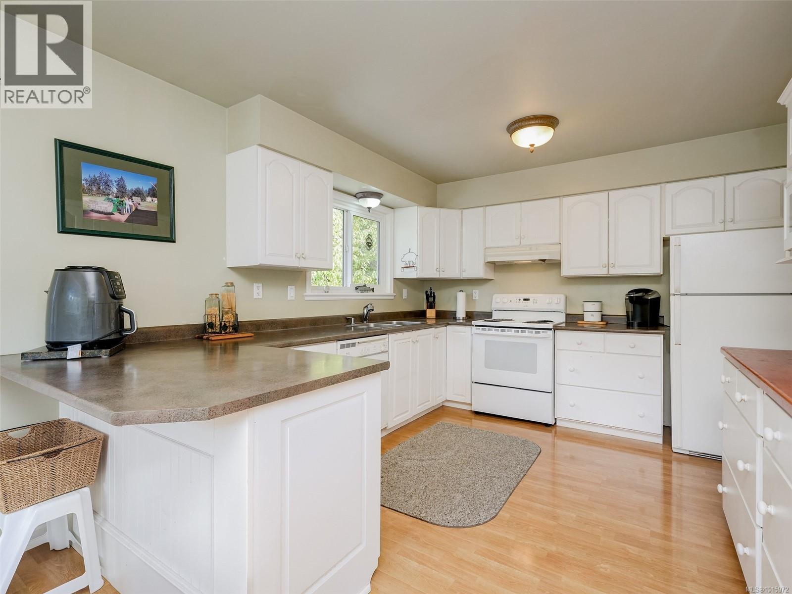  6864 Talc Place, Sooke