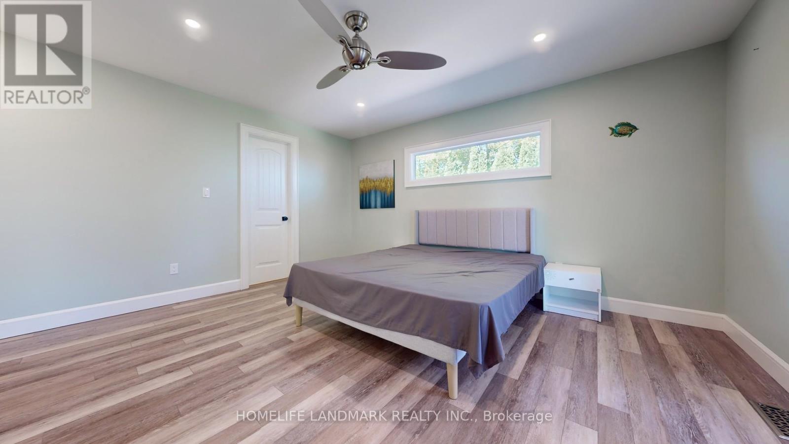 208 LAKESHORE DRIVE - 21