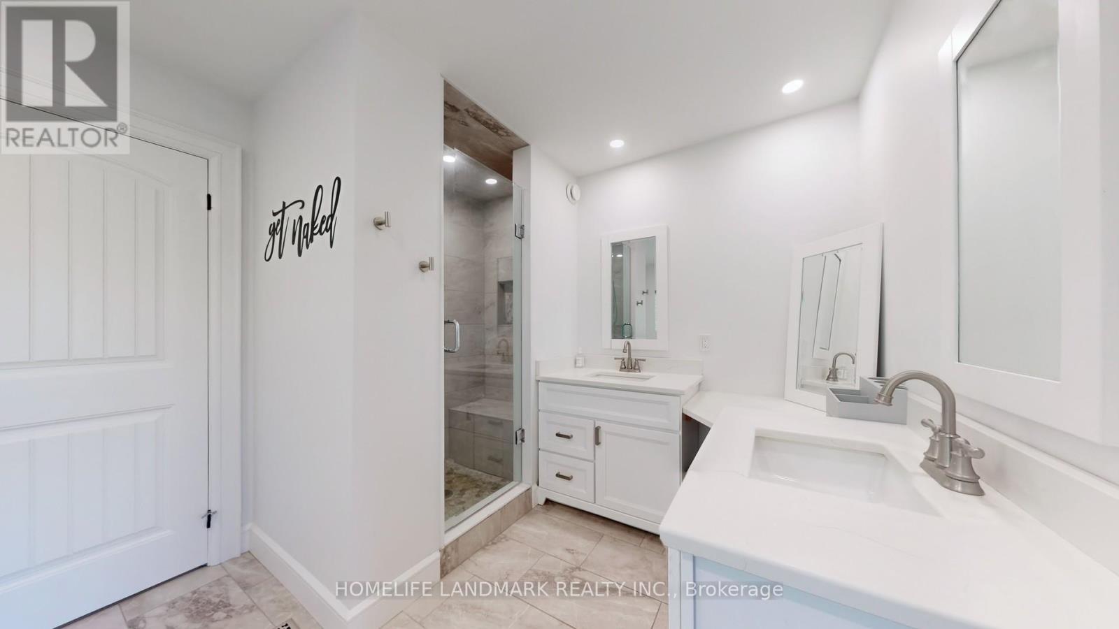 208 LAKESHORE DRIVE - 23