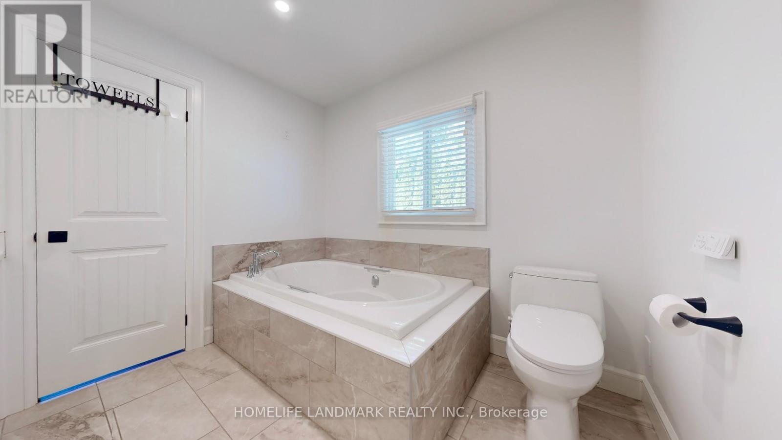 208 LAKESHORE DRIVE - 24
