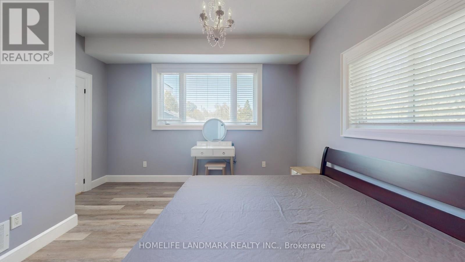 208 LAKESHORE DRIVE - 26