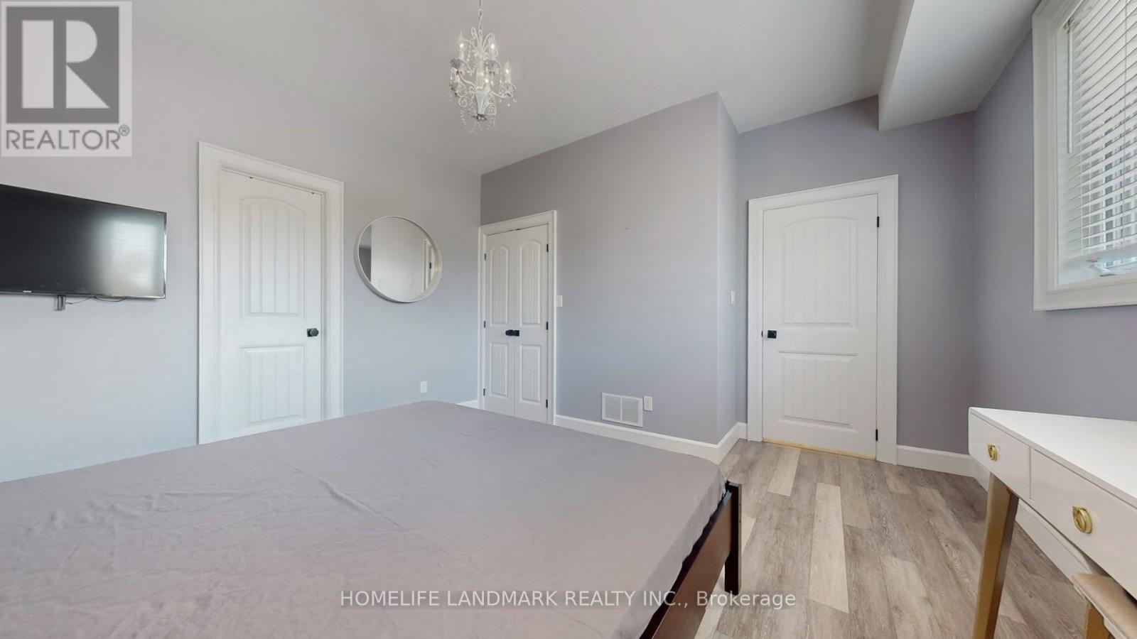 208 LAKESHORE DRIVE - 27